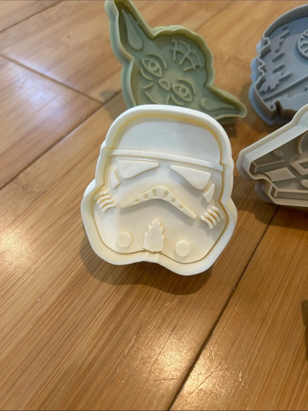 Williams Sonoma Star Wars Cookie Stamp Set - Green, Blue, White, Black Set of 8